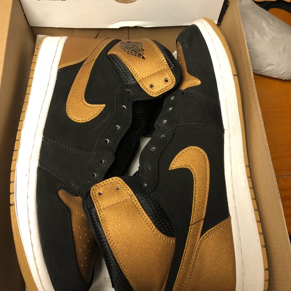 Melo Jordan retro 1 size 11